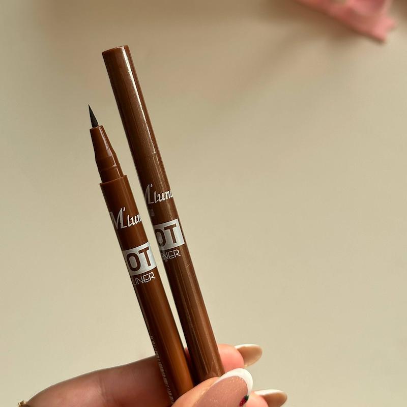 خط چشم قهوه ای