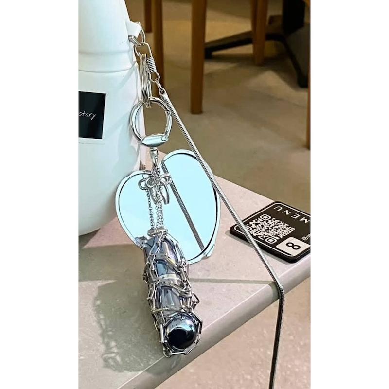 آویز لیپگلاس آینه قلبی