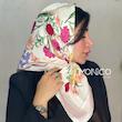 مینی اسکارف ابریشم طرح گل حاشیه صورتی کد5085