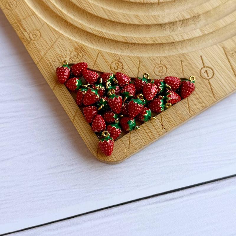 توت فرنگی استیل