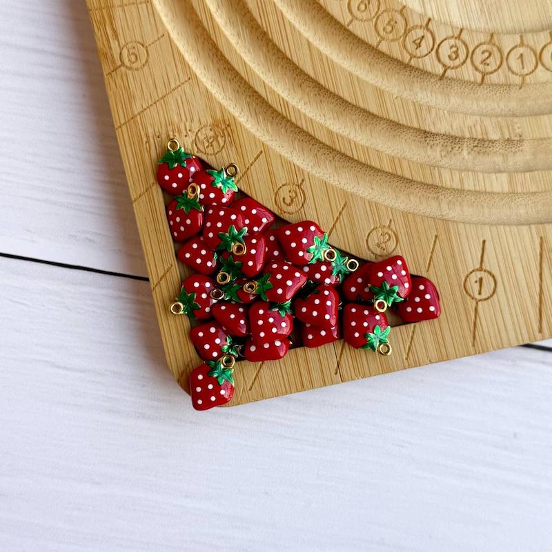 پلاک توت فرنگی