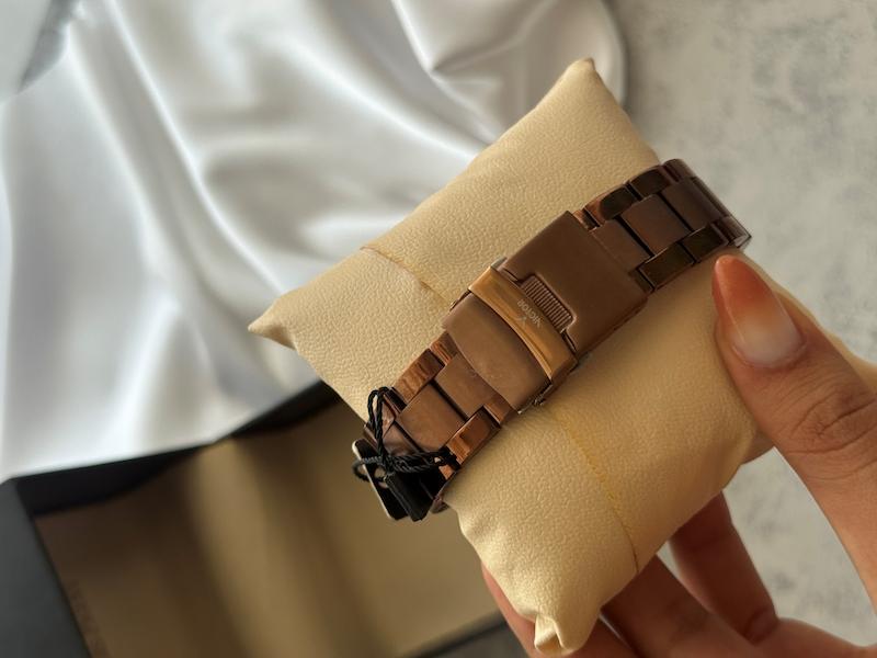 ساعت مچی عقربه‌ای کوارتز مردانه ویکتور صفحه قهوه ای