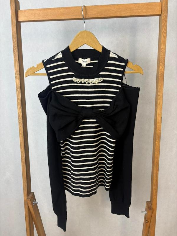 پلیور بافت یقه اسکی زنانه برند Only کد 022