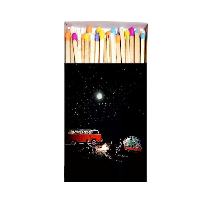 کمپ، شهر، شب