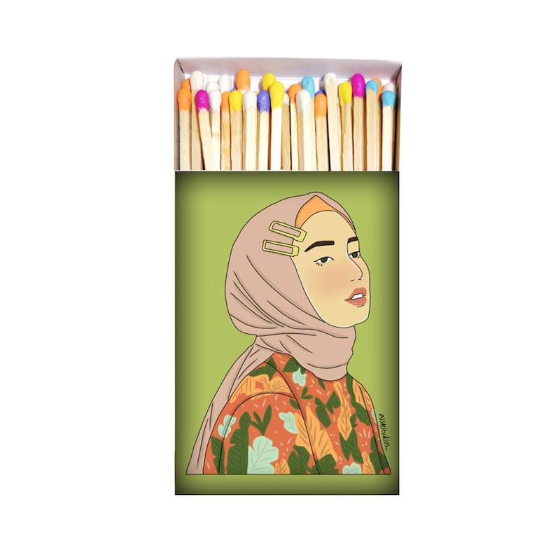 زن، دختر، کبریت