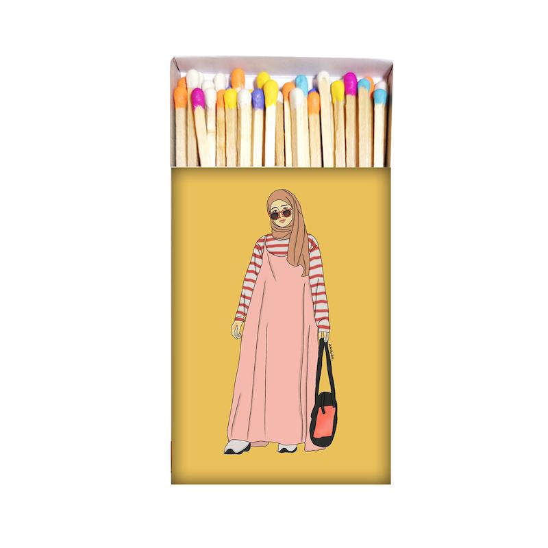 زن، کبریت موندیکس، حجاب