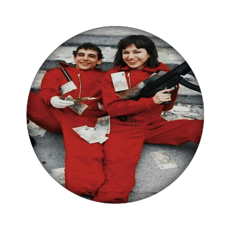 خانه کاغذی، موندیکس، اکسسوری