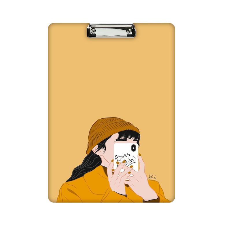 تخته شاسی طرح سلفی دختر کد 2002