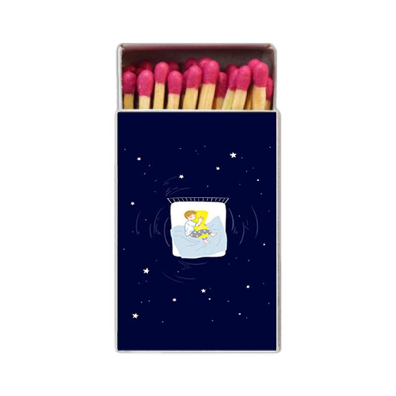 شب ، کبریت ، پسر بچه