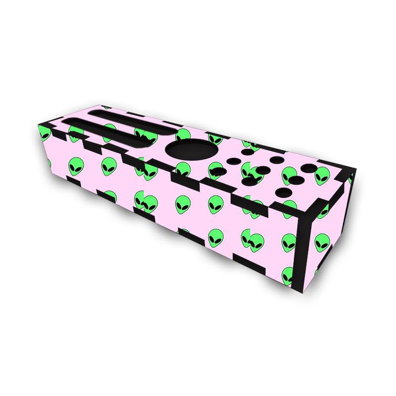 جامدادی رومیزی طرح آدم فضایی کد 402