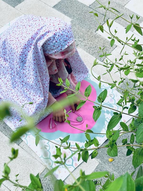 سجاده گل رنگی ویژه دخترانه