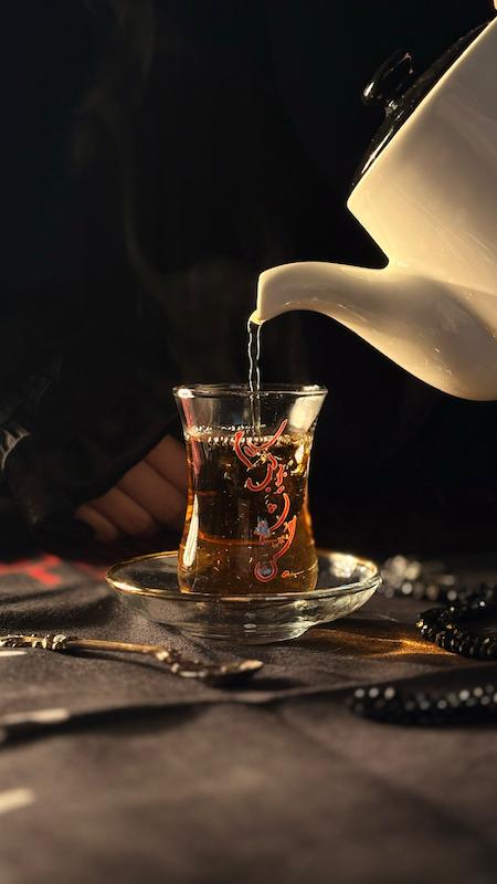 استکان سلام بر لب تشنه حسین