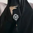 دستمال اشک حسین منی و انا من حسین