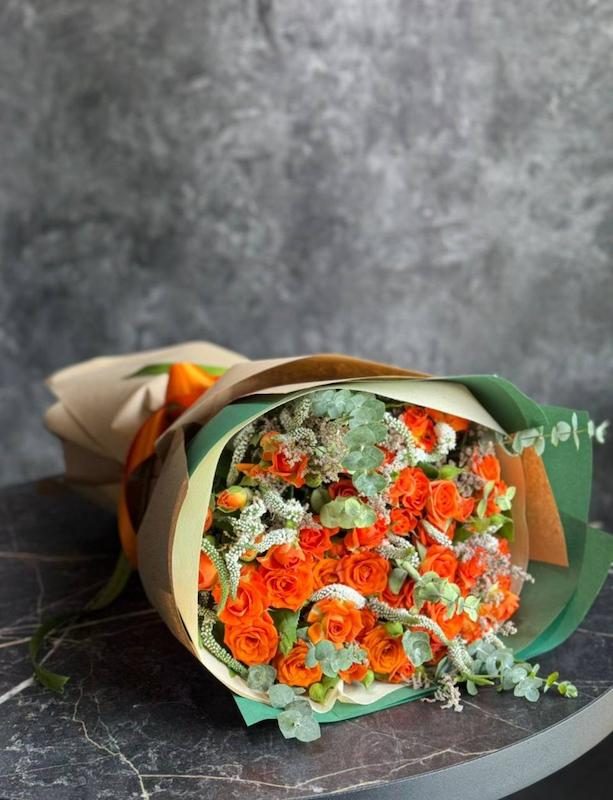 دسته گل رز نارنجی | انتخابی شیک و خاص