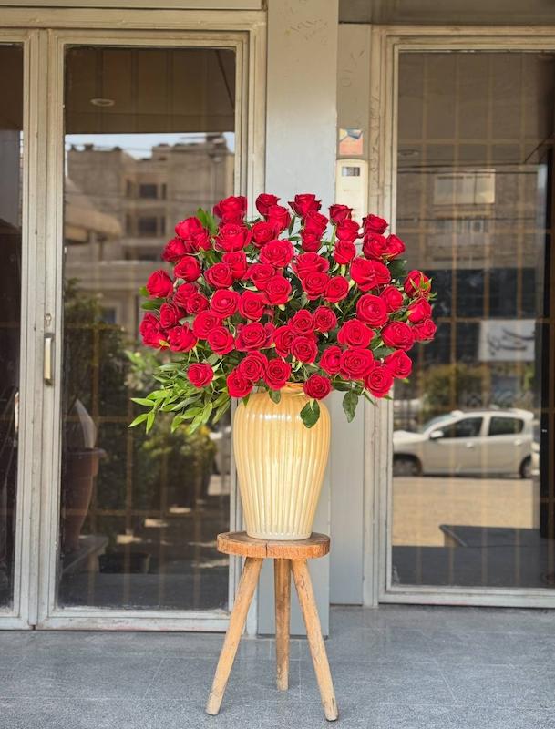 جام گل رز قرمز بزرگ 