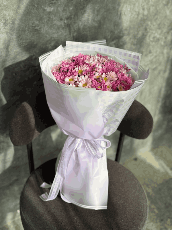 دسته گل داوودی با کاغذآرایی شیک 