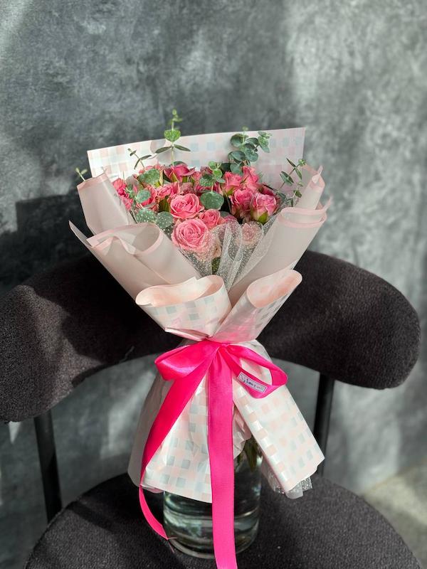 دسته گل رز مینیاتوری تم صوتی