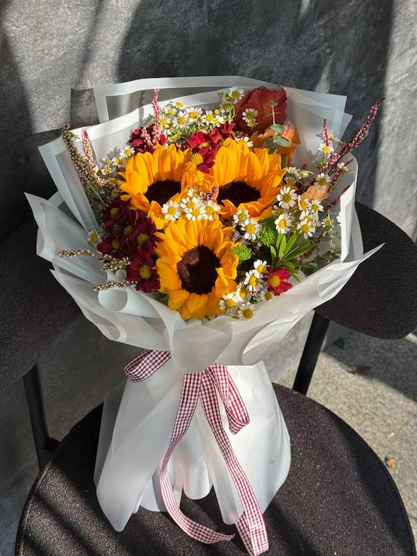 دسته گل ترکیبی آفتابگردان