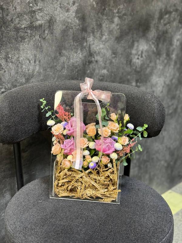 باکس گل شیشه ای مدل جدید 