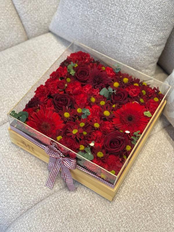 باکس گل پلکسی شیک مناسب ولنتاین و شب یلدا