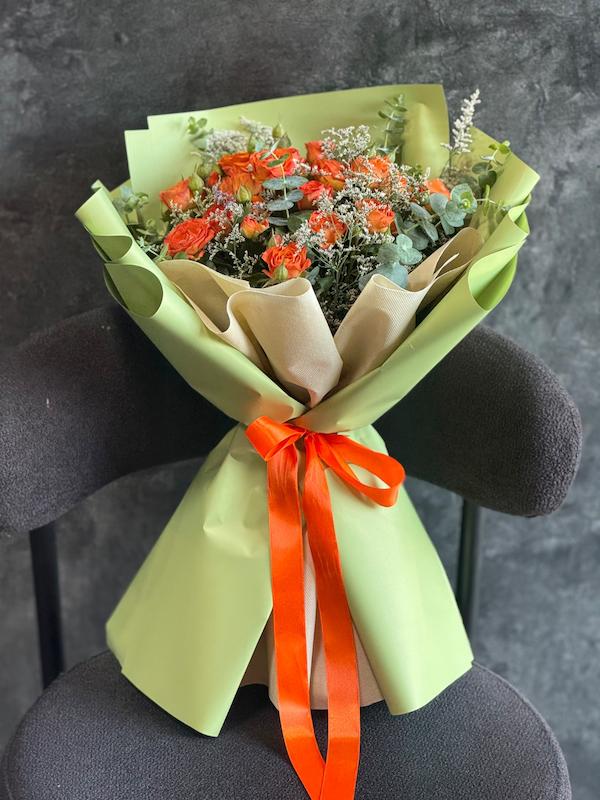دسته گل اقتصادی رز مینیاتوری نارنجی 
