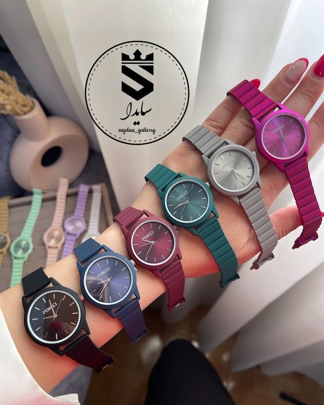 ساعت فنسی فلزی رنگی