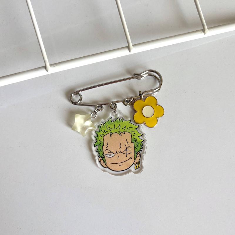 سنجاق فلزی Zoro از One piece 