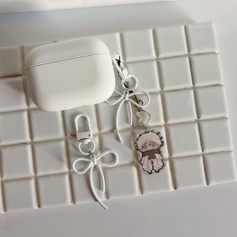 آویز پاپیونی مینیمال فلزی