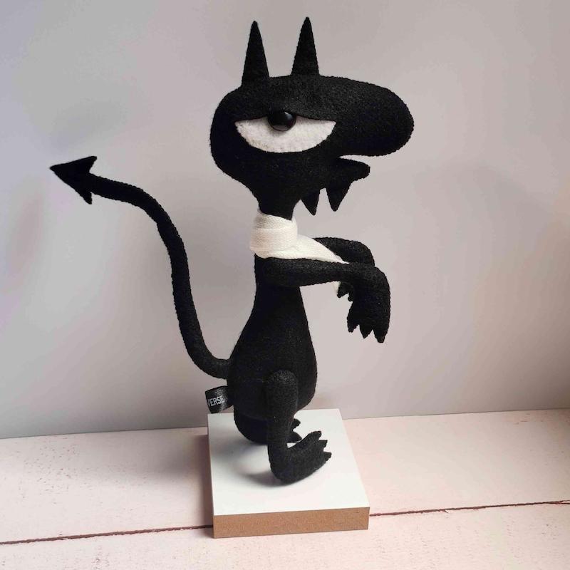 عروسک لوسی از Disenchantment