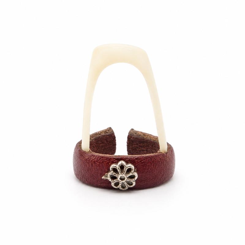 مضراب سه تار مدل استخوانی