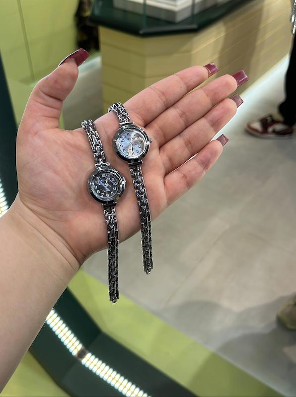 ساعت مچی مینیمال دایره 