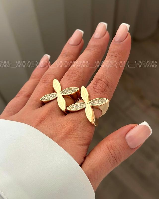 انگشتر گل چهار پر نیمه نگین