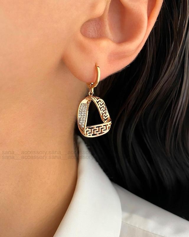 گوشواره ورساچه مثلثی ژوپینگ
