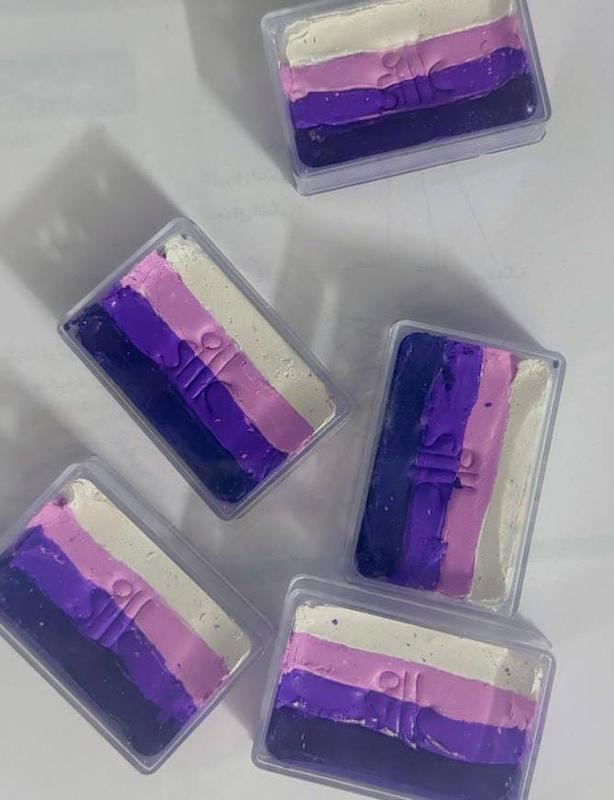 رنگین کمانی طيف بنفش کوچک 