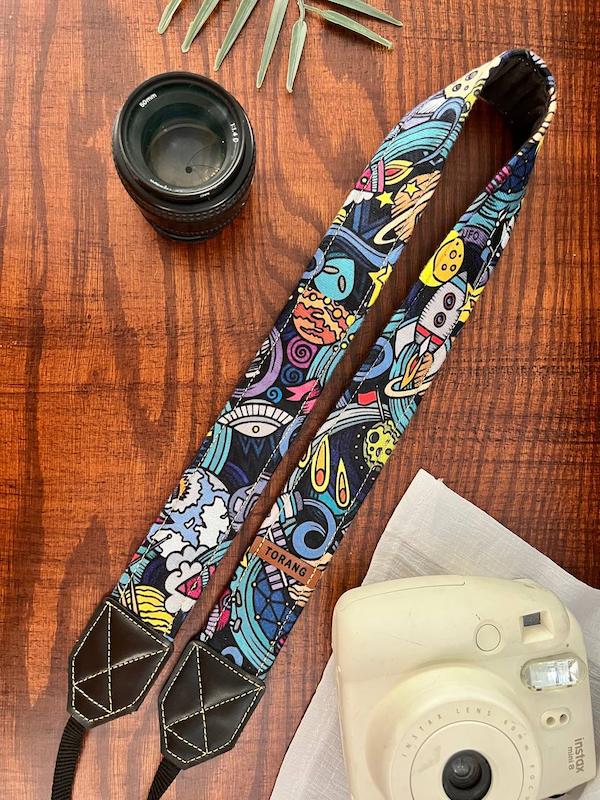 بند دوربین ترنگ طرح space 