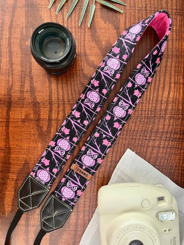 بند دوربین ترنگ طرح جغد بنفش