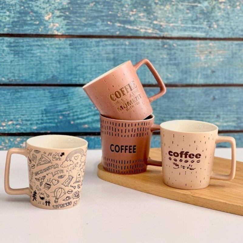 ماگ رنگي دسته مستطيل ٣٤٠ميل كافي      