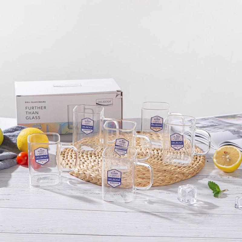 ليوان پيركس مربع ساده دلی