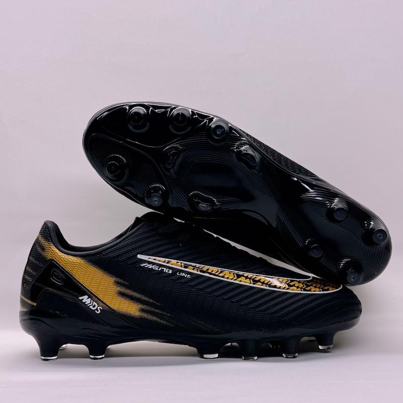 كفش فوتبال چمنى نيم ساق پسرانه مارک مينگ سایز ۳۶۴۱ تعداد  ۱۲جفتی 