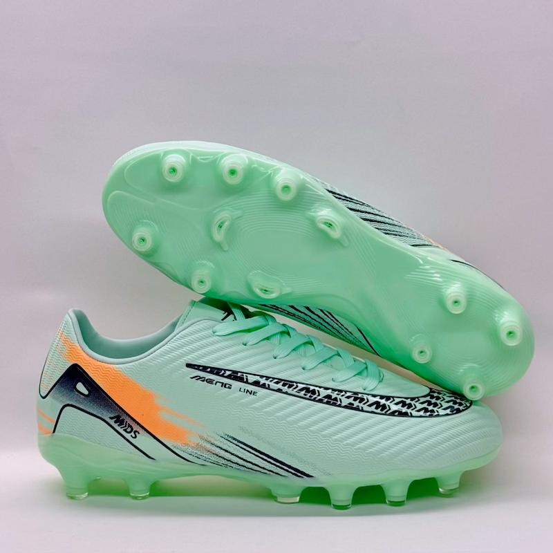 كفش فوتبال چمنى نيم ساق پسرانه مارک مينگ سایز ۳۶۴۱ تعداد  ۱۲جفتی 