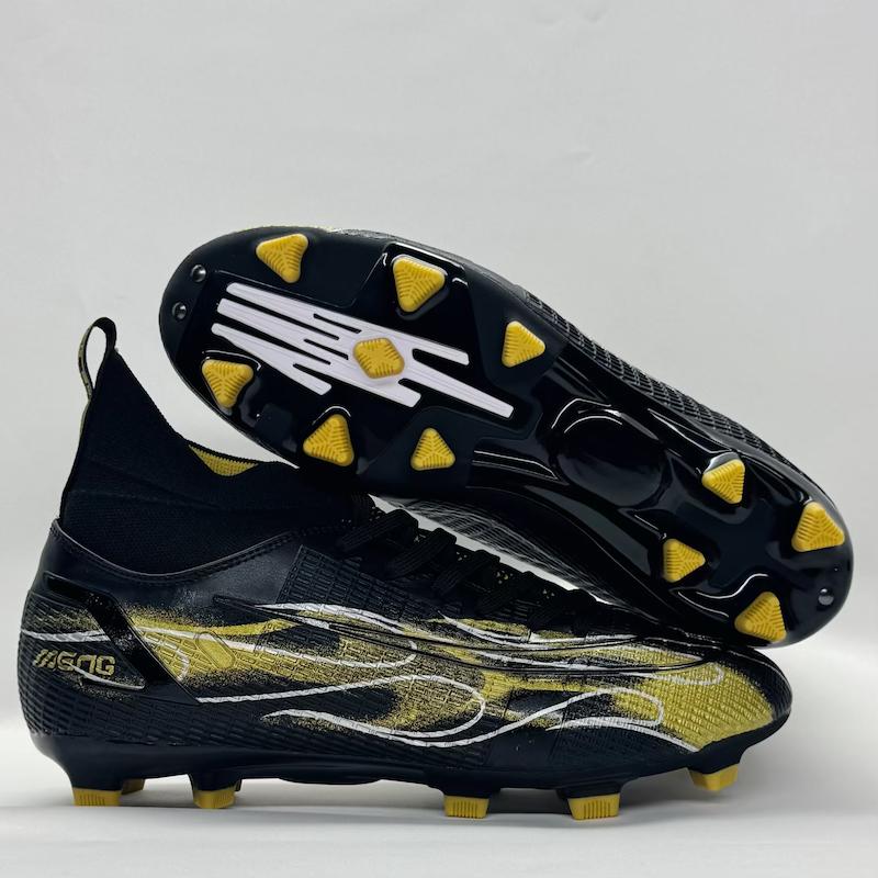 كفش فوتبال چمنى ساقدار مردانه مارک‌ مينگ سايز ۴۰۴۵ تعداد  ١٢ جفتى