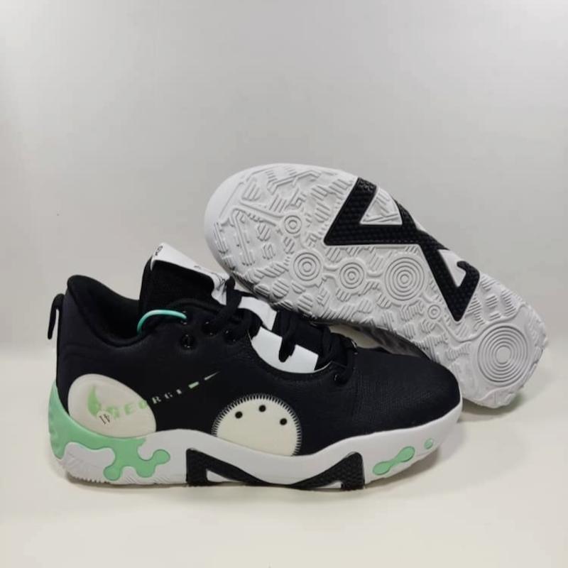 کفش بسکتبالی مردانه مارک نایک پی جی۶ سایز ۴۱۴۵تعداد ۱۲جفتی 