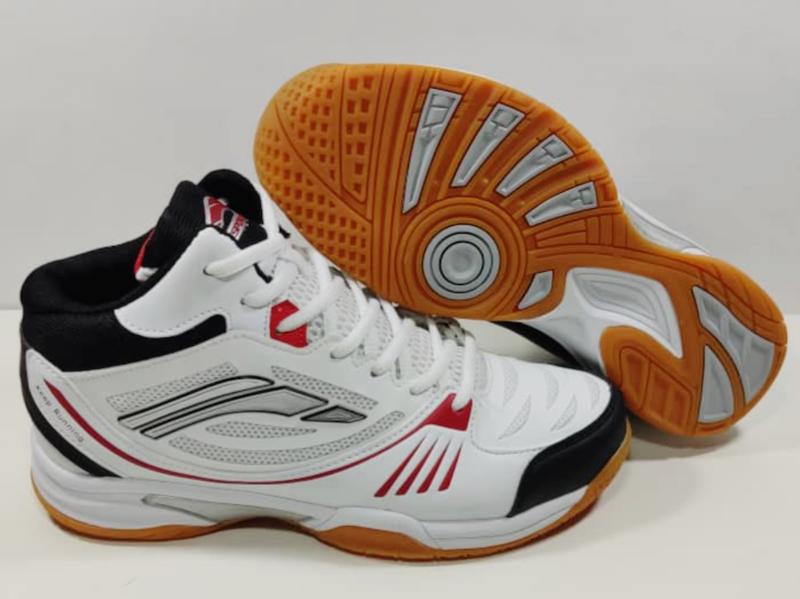 کفش والیبالی مردانه مارک ریسپانس تخت پیو کیفیت عالی سایز۳۹۴۶ تعداد ۱۲جفتی 