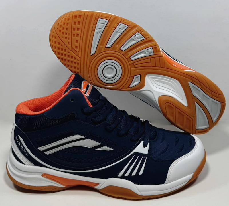 کفش والیبالی مردانه مارک ریسپانس تخت پیو کیفیت عالی سایز۳۹۴۶ تعداد ۱۲جفتی 