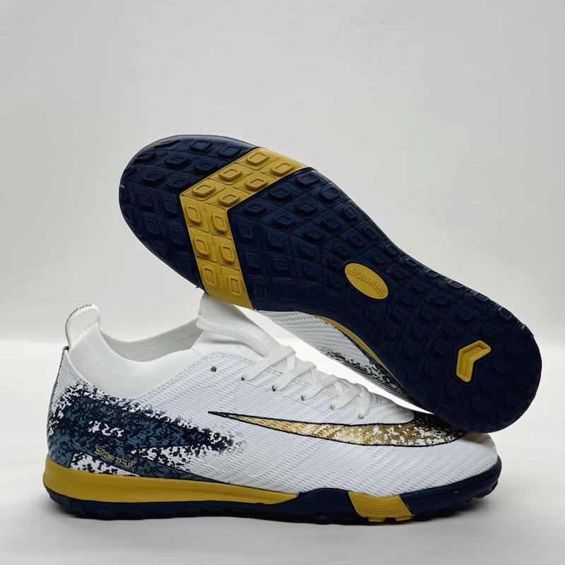 کفش فوتبال چمن مصنوعی نیم ساق مردانه مارک اسپورتیج  سایز سفارشی ۴۰۴۴ تعداد 12جفتی