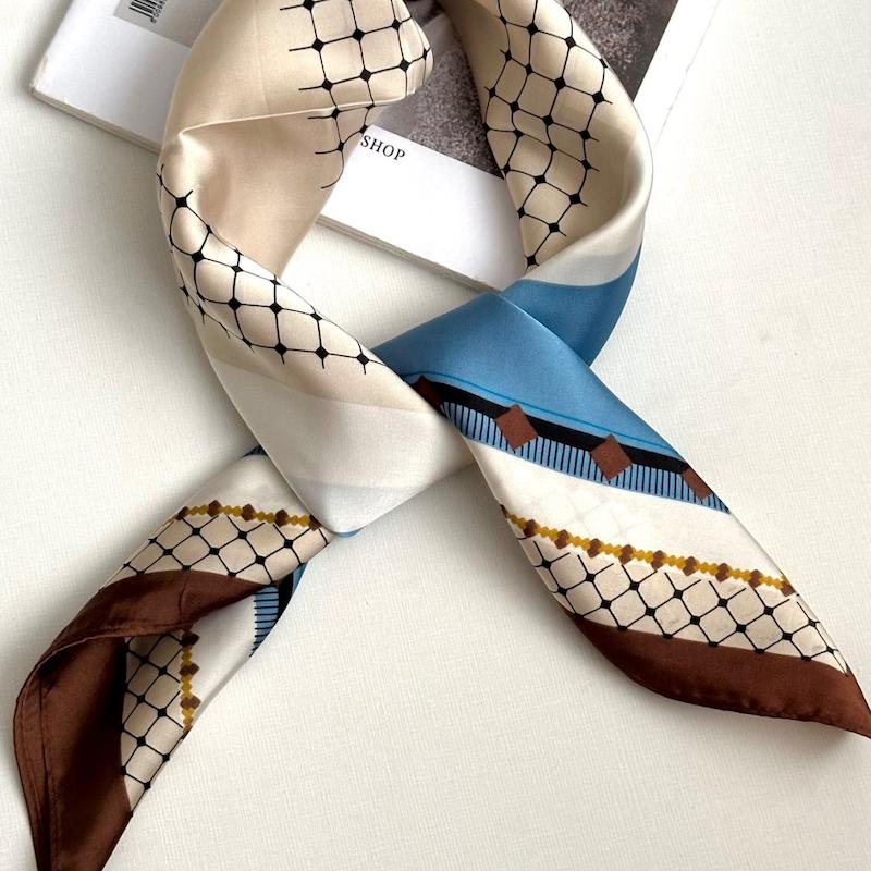 مینی اسکارف ساتن ابریشم آبی قهوه ای