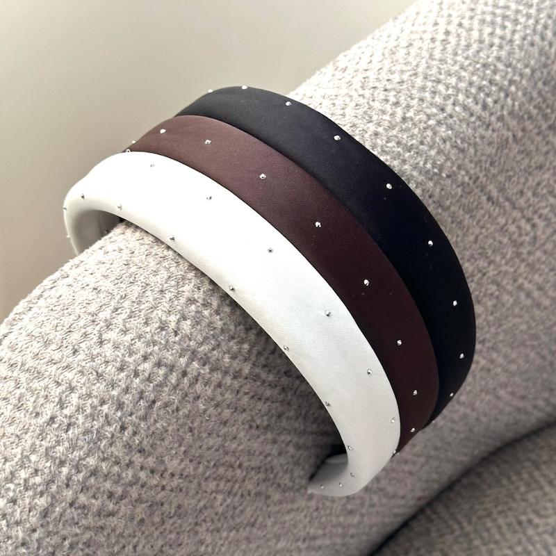 تل ابری نگینی