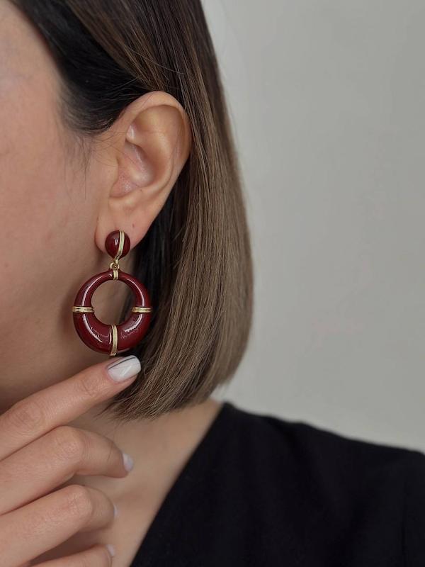 گوشواره زرشکی