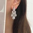 گوشواره جواهری اویز با نگین اشکی
