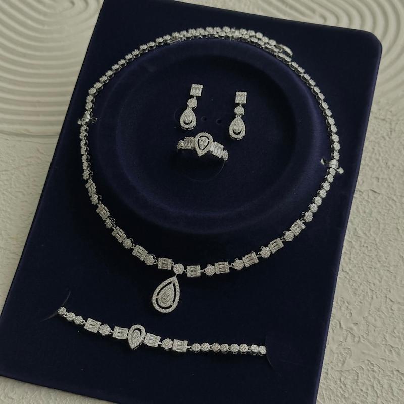 سرویس جواهری 